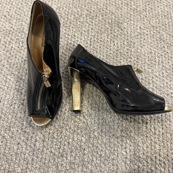 Michael-kors Women's Black and Gold Courts - Picture 1 of 5